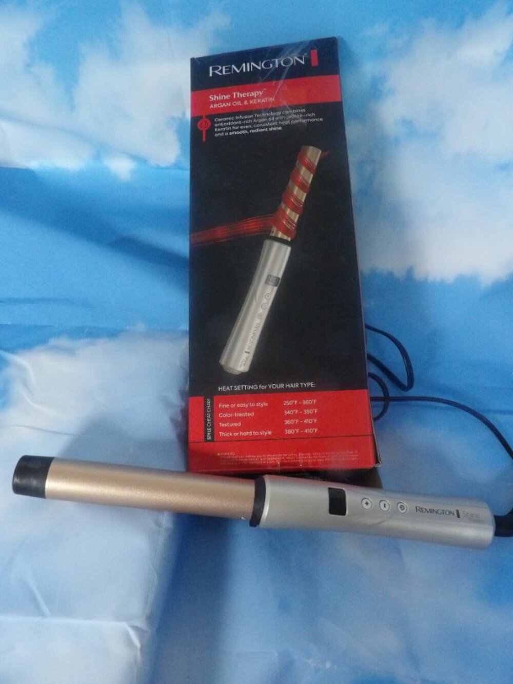 NEW Remington Shine Therapy Curling Wand -Ceramic Barell - On/Off Button